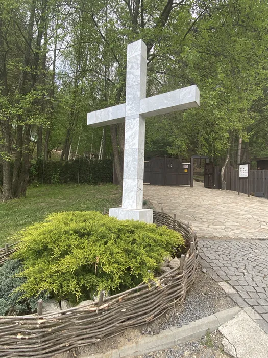 Mânăstirea rupestră Șinca Veche